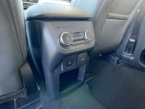 New 2026 Ford Explorer Active w/ Active Comfort Package image 25