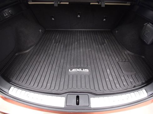 Used 2024 Lexus RX 350 w/ Convenience Package image 31