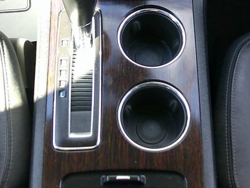 Used 2017 Chevrolet Traverse Premier image 15