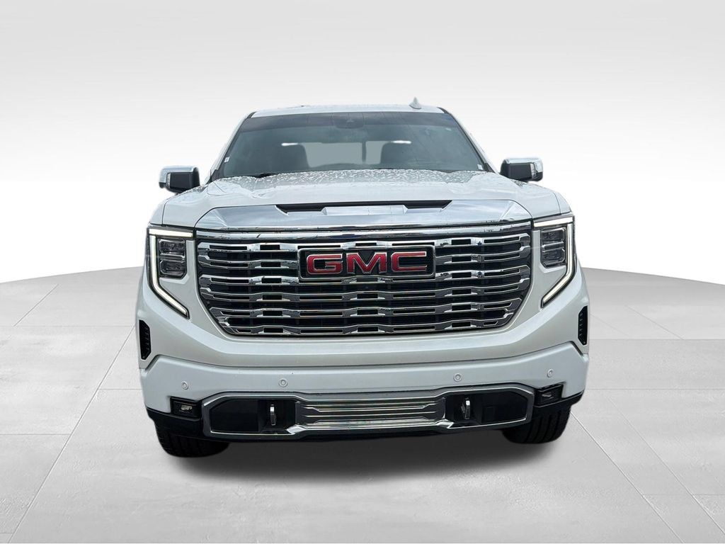 Used 2023 GMC Sierra 1500 Denali AWD/4WD image 9