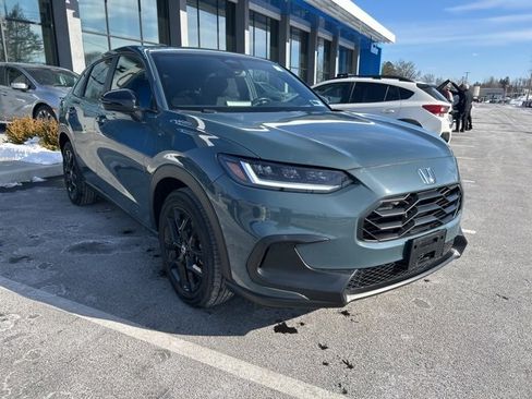 Certified 2023 Honda HR-V Sport image 3