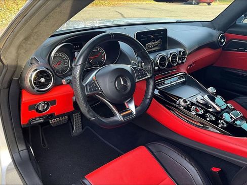 Used 2018 Mercedes-Benz AMG GT Roadster image 11