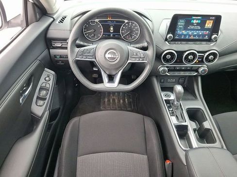 Used 2025 Nissan Sentra SV image 12