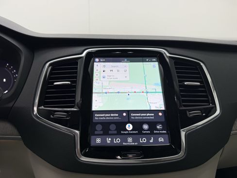 Certified 2023 Volvo XC90 B6 Plus w/ Protection Package Premier AWD/4WD image 20