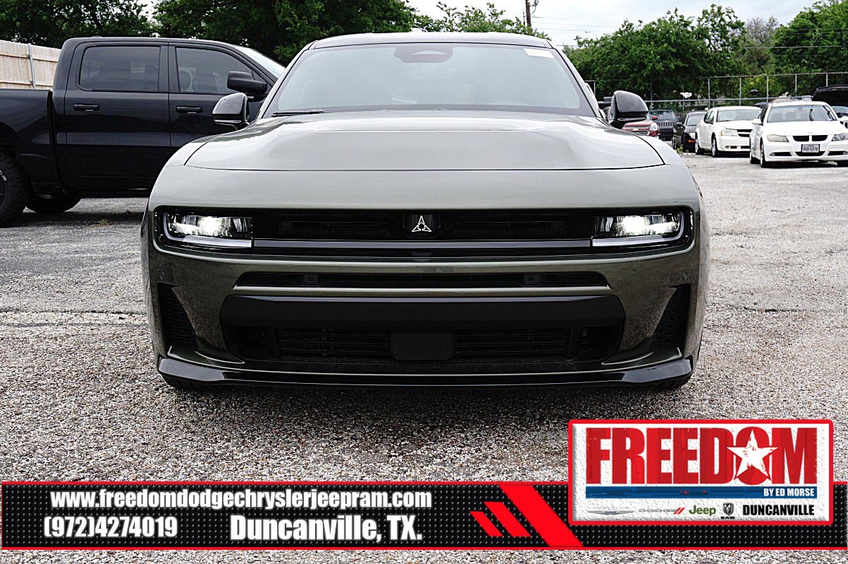 New 2026 Dodge Charger Scat Pack w/ Blacktop Package AWD/4WD image 8