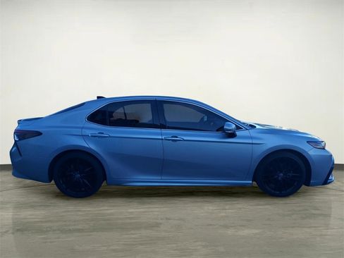 Used 2023 Toyota Camry XSE image 6