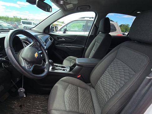Used 2018 Chevrolet Equinox LT FWD image 6