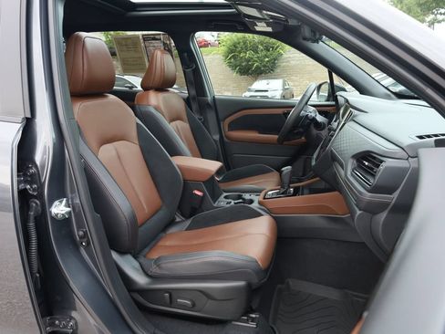 Certified 2025 Subaru Forester Touring w/ Popular Package - Touring AWD/4WD image 28