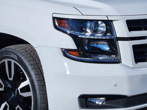 Used 2020 Chevrolet Tahoe Premier AWD/4WD image 28