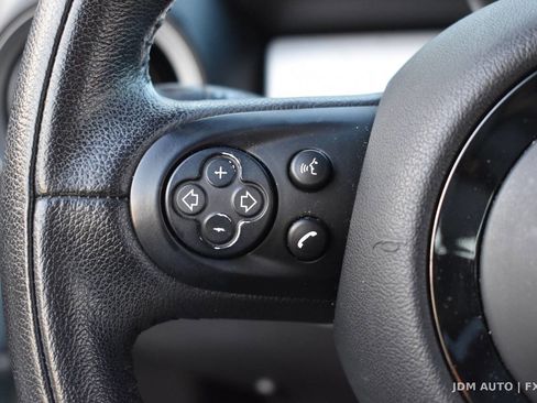 Used 2013 MINI Cooper Hardtop image 16