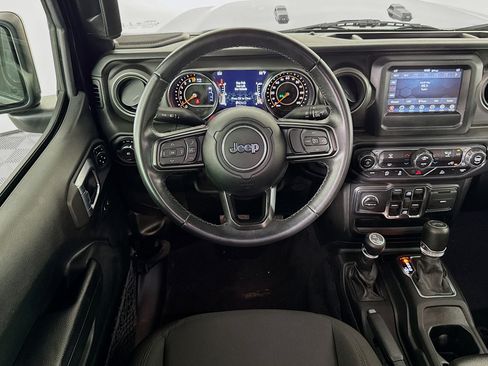 Used 2021 Jeep Wrangler Unlimited Sport image 16