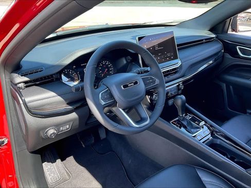 New 2026 Jeep Compass Latitude AWD/4WD image 8