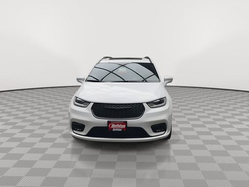 Used 2022 Chrysler Pacifica Limited w/ S Appearance Package FWD image 38