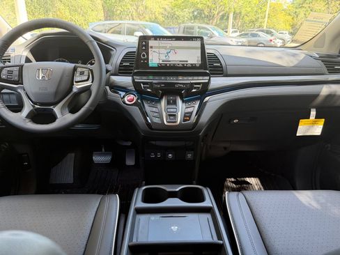 New 2026 Honda Odyssey Elite image 12