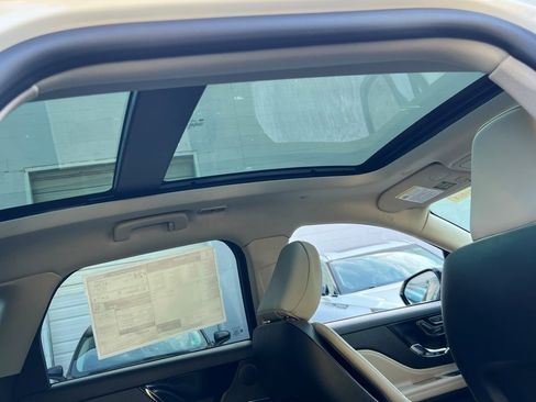 New 2026 Lincoln Corsair Premiere image 12