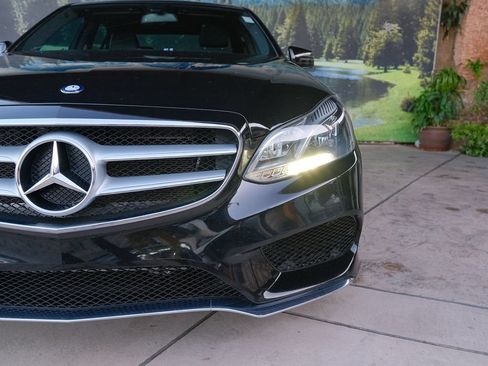 Used 2014 Mercedes-Benz E 350 Sedan w/ Premium 1 Package image 28