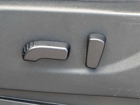 Used 2024 Nissan Frontier SV w/ SV Convenience Package AWD/4WD image 15