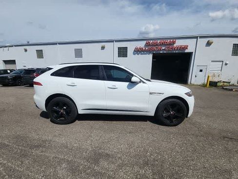 Used 2017 Jaguar F-PACE R-Sport AWD/4WD image 10