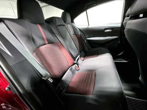 Used 2025 Toyota Corolla SE image 35