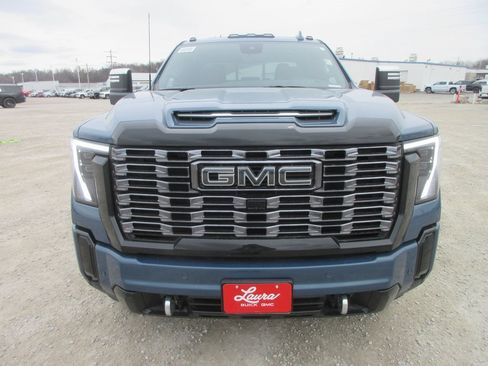 New 2026 GMC Sierra 2500 Denali Ultimate image 12