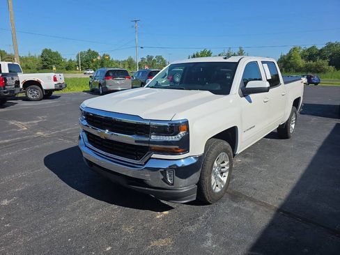 Used 2017 Chevrolet Silverado 1500 LT w/ All Star Edition AWD/4WD image 2