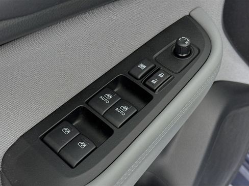 Used 2018 Subaru Legacy 2.5i Premium image 18