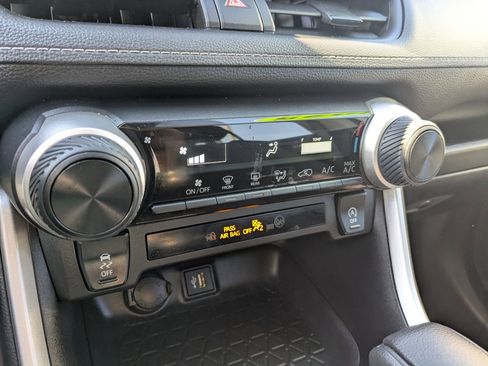 Used 2025 Toyota RAV4 LE image 16