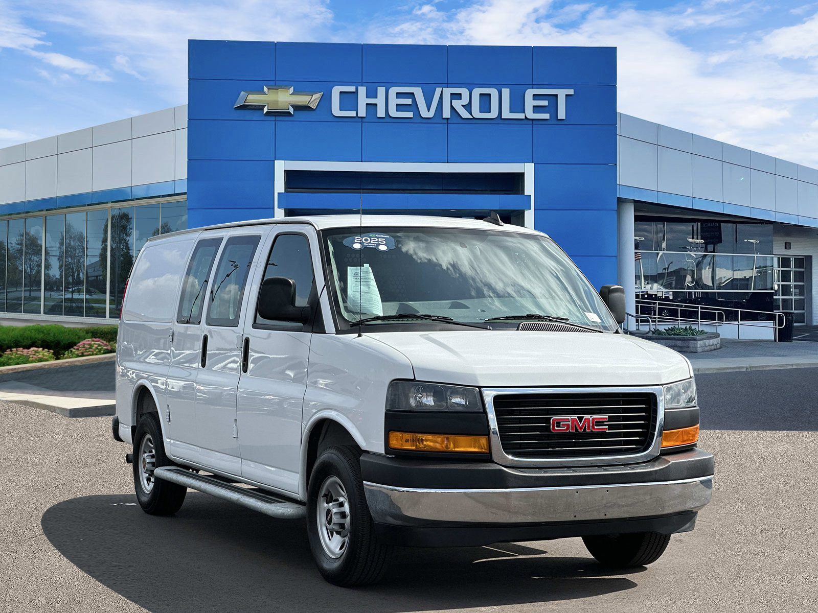 Certified 2025 GMC Savana 2500 w/ Driver Convenience Package RWD image 1
