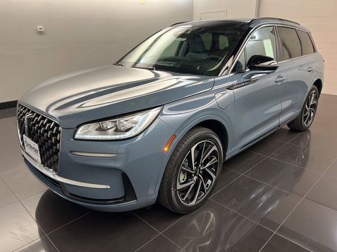 New 2025 Lincoln Corsair Grand Touring w/ Equipment Group 302A image 3