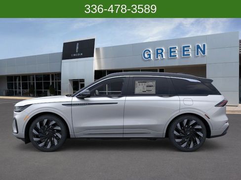 New 2026 Lincoln Nautilus Black Label w/ Jet Appearance Package AWD/4WD image 3