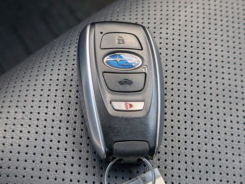 Used 2022 Subaru Ascent Limited AWD/4WD image 23