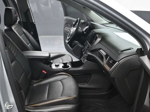 Used 2022 GMC Terrain AT4 w/ LPO, Floor Liner Package AWD/4WD image 29