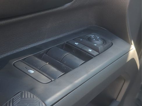 Certified 2026 Toyota Tacoma SR5 RWD image 18