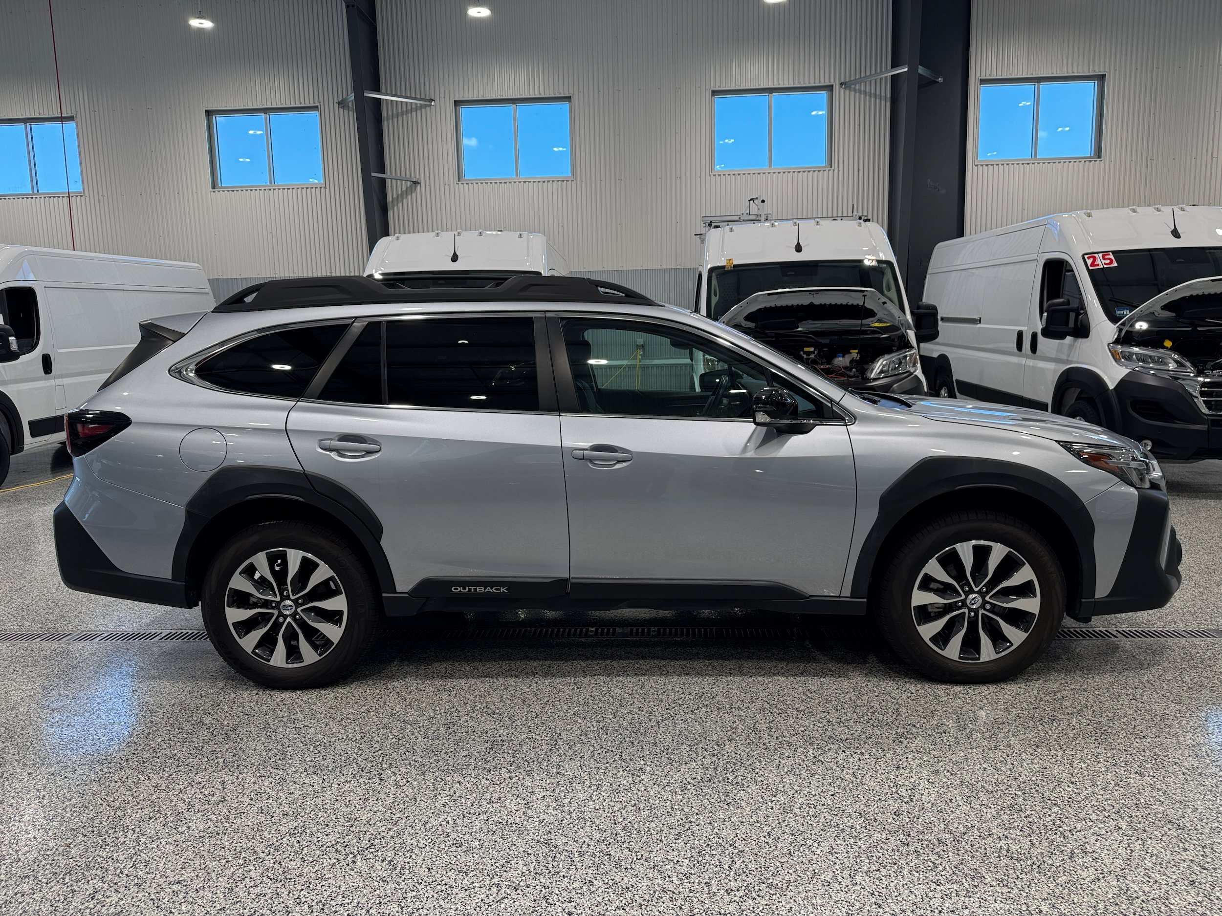 Used 2024 Subaru Outback Limited AWD/4WD image 4