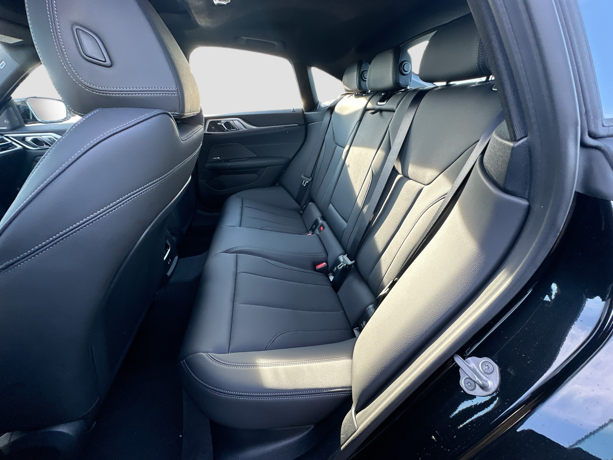 New 2026 BMW 430i w/ M Sport Package RWD image 17