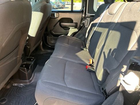 Used 2023 Jeep Wrangler Unlimited Sport AWD/4WD image 22