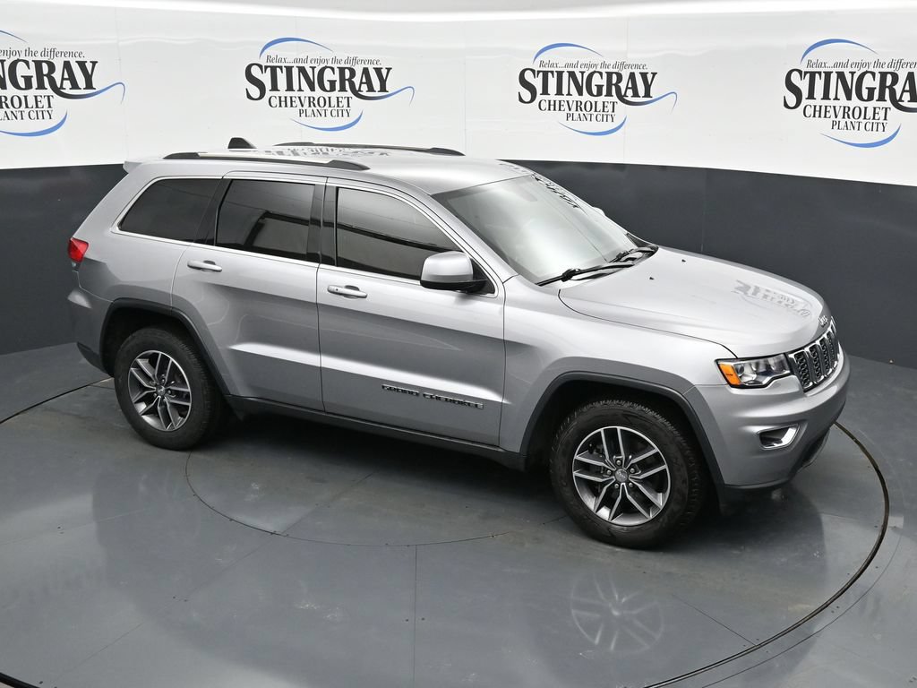 Used 2018 Jeep Grand Cherokee Laredo RWD image 18