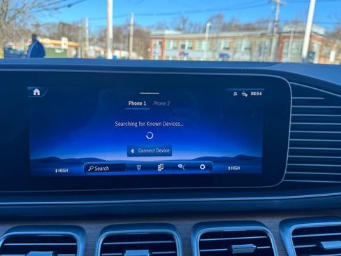 Used 2024 Mercedes-Benz GLS 450 4MATIC image 50