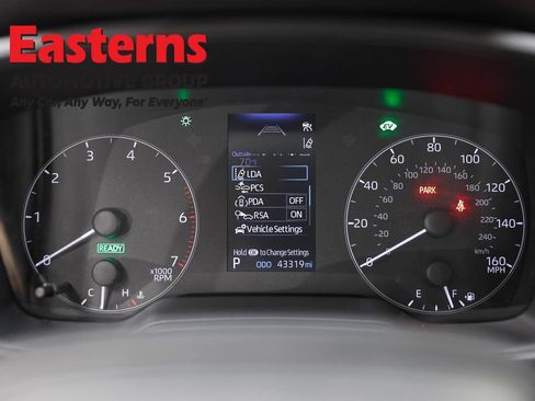 Used 2025 Toyota Corolla LE FWD image 17