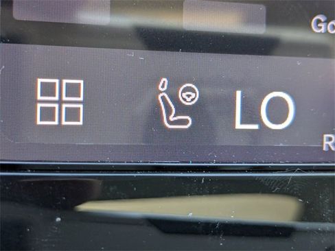 New 2026 Volvo XC40 B5 Plus w/ Protection Package Premier image 26