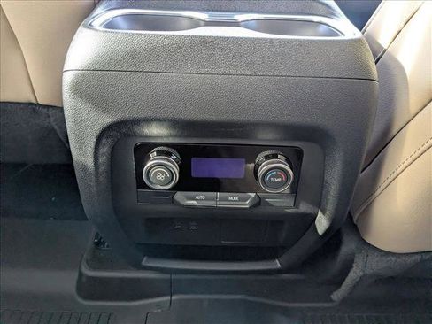 New 2026 Buick Enclave Preferred w/ LPO, Floor Liner Package image 17