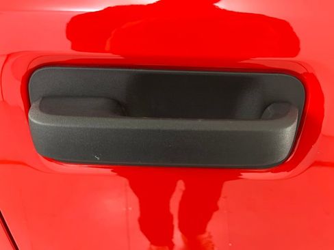 Used 2020 Ford F150 XLT image 38