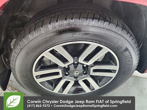 Used 2022 Toyota 4Runner Limited image 33