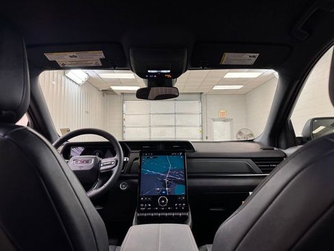 New 2026 GMC Terrain AT4 w/ LPO, Floor Liner Package image 20