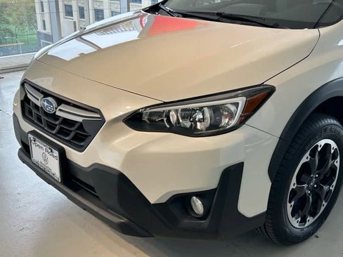 Used 2023 Subaru Crosstrek 2.0i Premium image 7