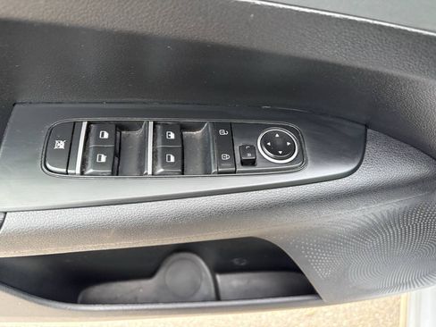 Used 2021 Kia Forte LXS FWD image 31