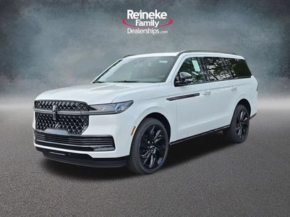 New 2027 Lincoln Navigator Reserve w/ Jet Appearance Package