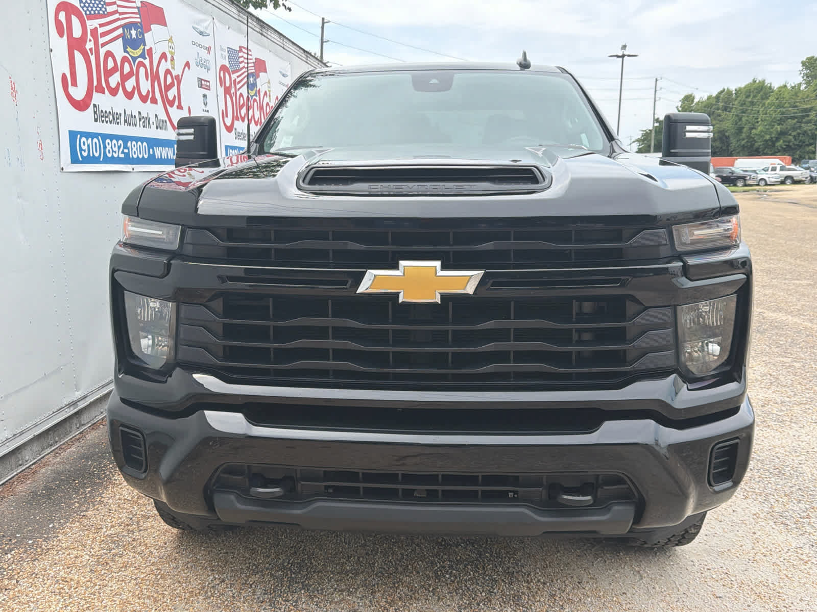 Used 2025 Chevrolet Silverado 2500 Custom w/ Custom Convenience Package AWD/4WD image 5