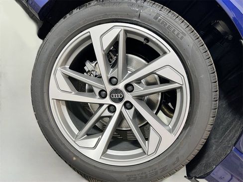 New 2025 Audi Q3 2.0T Premium image 30