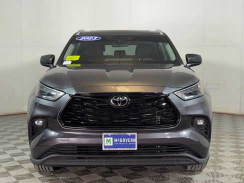 Used 2023 Toyota Highlander XLE image 8
